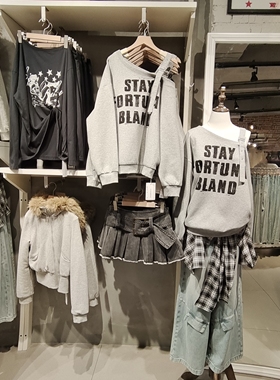 WM2025灰色字母印花露肩宽松休闲卫衣美式复古慵懒风长袖T恤潮牌