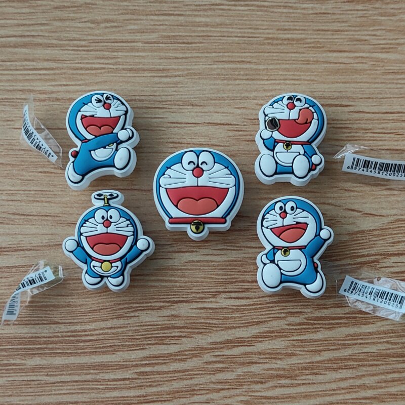 新款哆啦A梦卡通鞋扣洞洞鞋花适配crocs配饰鞋上挂件装饰品叮当猫