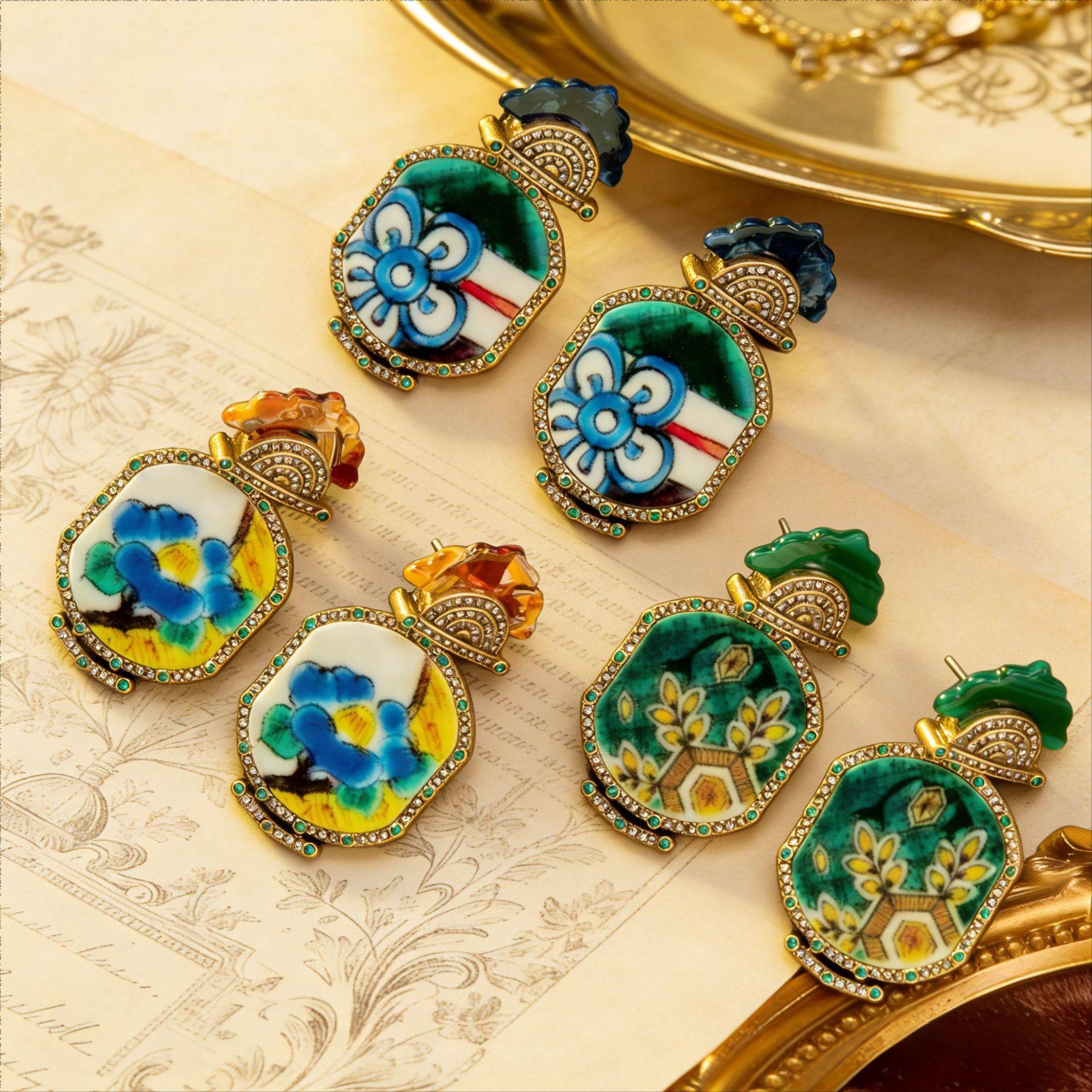 复古轻奢珐琅彩绘耳钉中古气质高级耳饰花朵彩绘镶钻耳坠,饰品/流行首饰/时尚饰品新,耳钉,淘宝优惠券,粉丝福利购,淘宝优惠卷