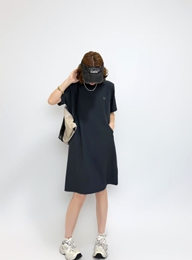 2025法斗新款宽松针织高弹力纯色圆领女士连衣裙LW25137