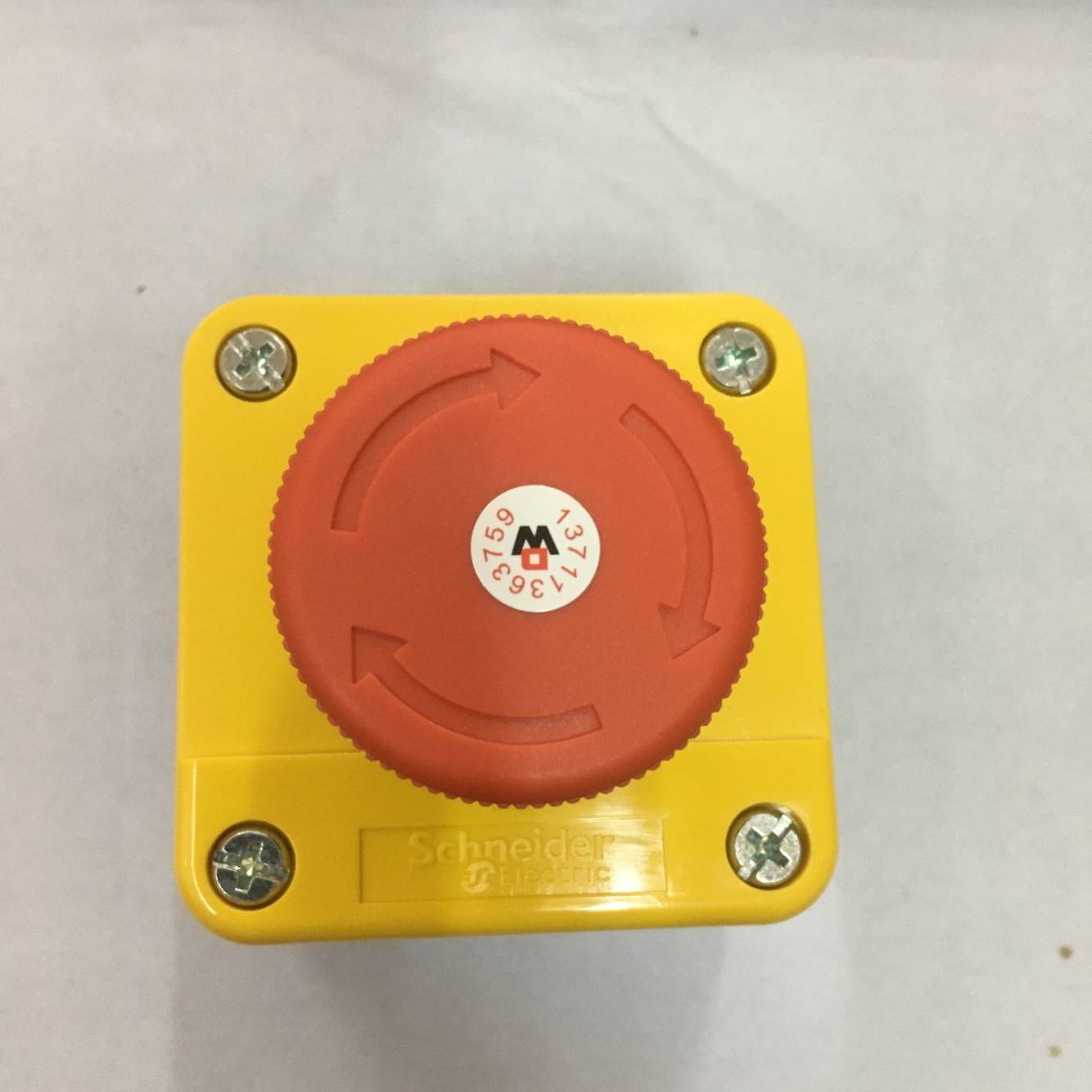 施耐德xb2-bs542c急停按钮开关盒电梯货梯升降机防雨紧急停止