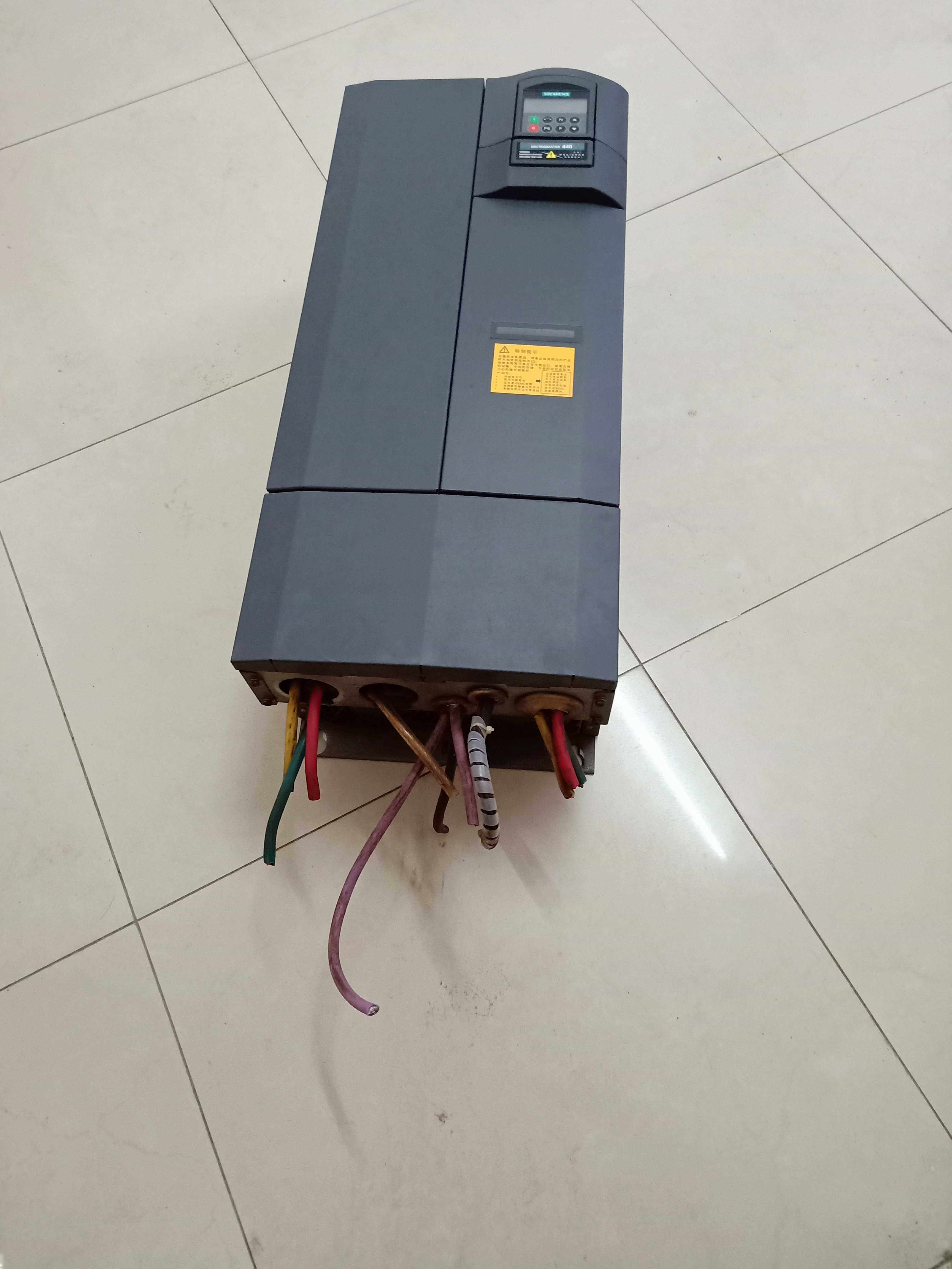 二手 西门子mm440变频器 6se6440-2ud34-5fb1 45kw/55kw 拆机