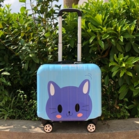 Темно-синий, окрашенный