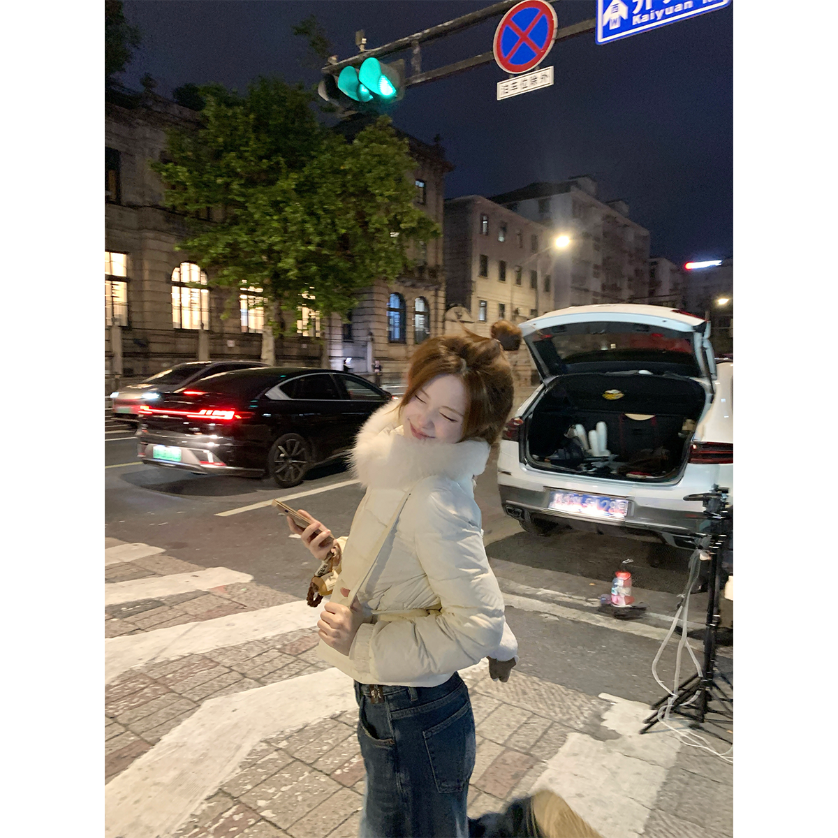 珍珍家北欧小暖宝2025年冬季新款轻盈温暖排骨羽绒服狐狸毛领围脖