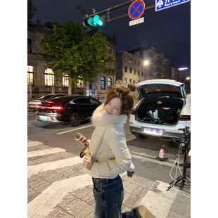 珍珍家北欧小暖宝2025年冬季新款轻盈温暖排骨羽绒服狐狸毛领围脖