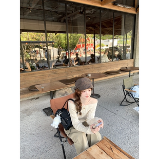 珍珍家 温柔甜茶松弛小调一字领显瘦时髦毛衣绵羊毛复古针织衫秋