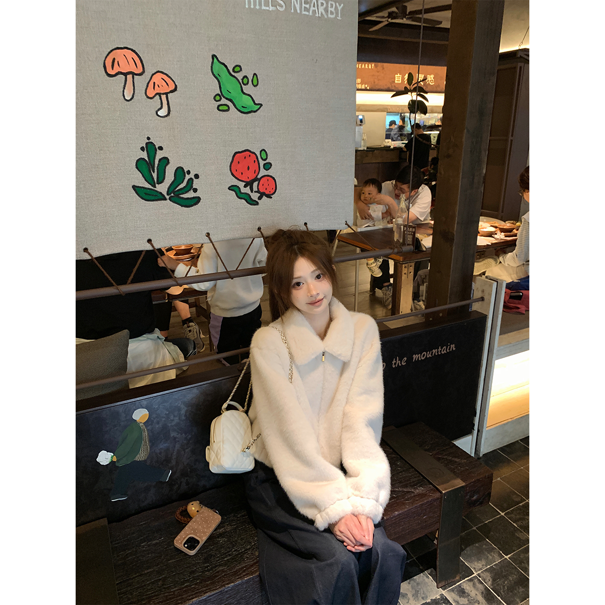 珍珍家 冬日小雪球温柔软糯环保皮草翻领白色毛毛外套2025年新款