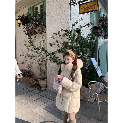 珍珍家 云端梦境温暖大毛领中长款收腰连帽羽绒服女冬季新款外套