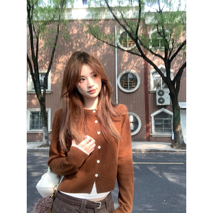 百搭休闲 秋季 珍珍家拿铁可颂全羊毛软糯毛衣针织开衫 &脏脏牛仔裤