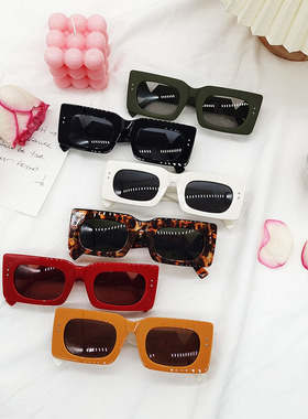 小猪旦旦防紫外线方框休闲男女太阳镜