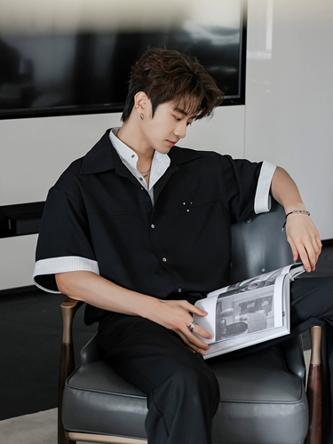 Чикерро Сицилия Мужская одежда 2025 Новая модная фальшивая двухсекционная рубашка мужской дизайн.