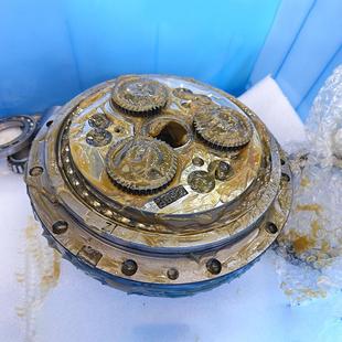 T2X0449 B203 用在 1332 大型机器人手臂 A05B 配件J4轴减速机