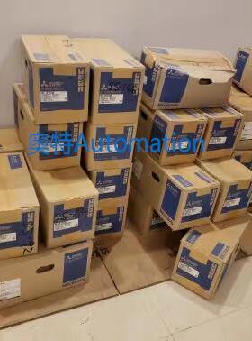 HC-RF203-S2/HC-RFS203BG2/HC-RF203K 三菱伺服电机 现货包邮询价