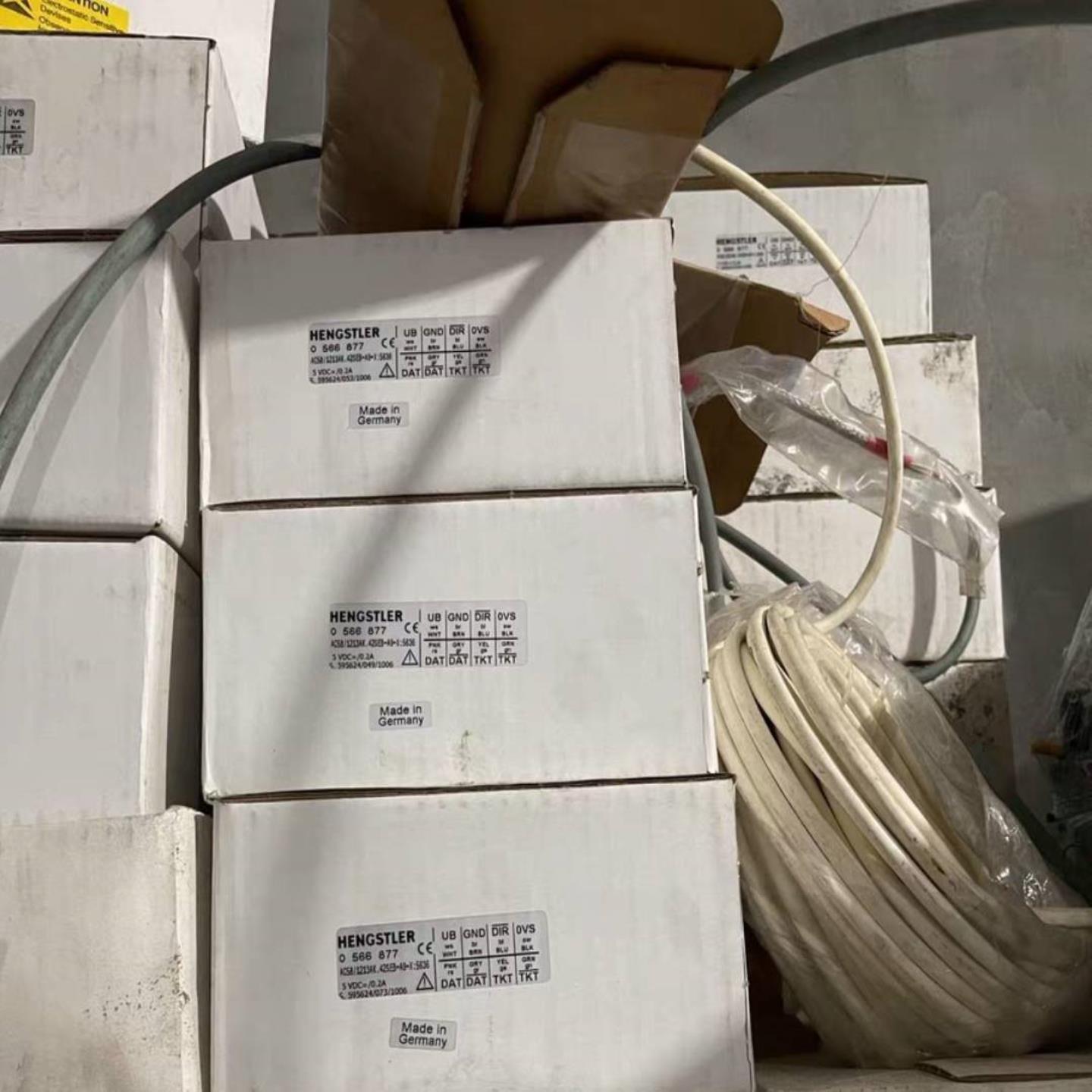 配件HENGSTLER亨氏乐编码器AC581213AK42SEB-A9-X5636议价议价