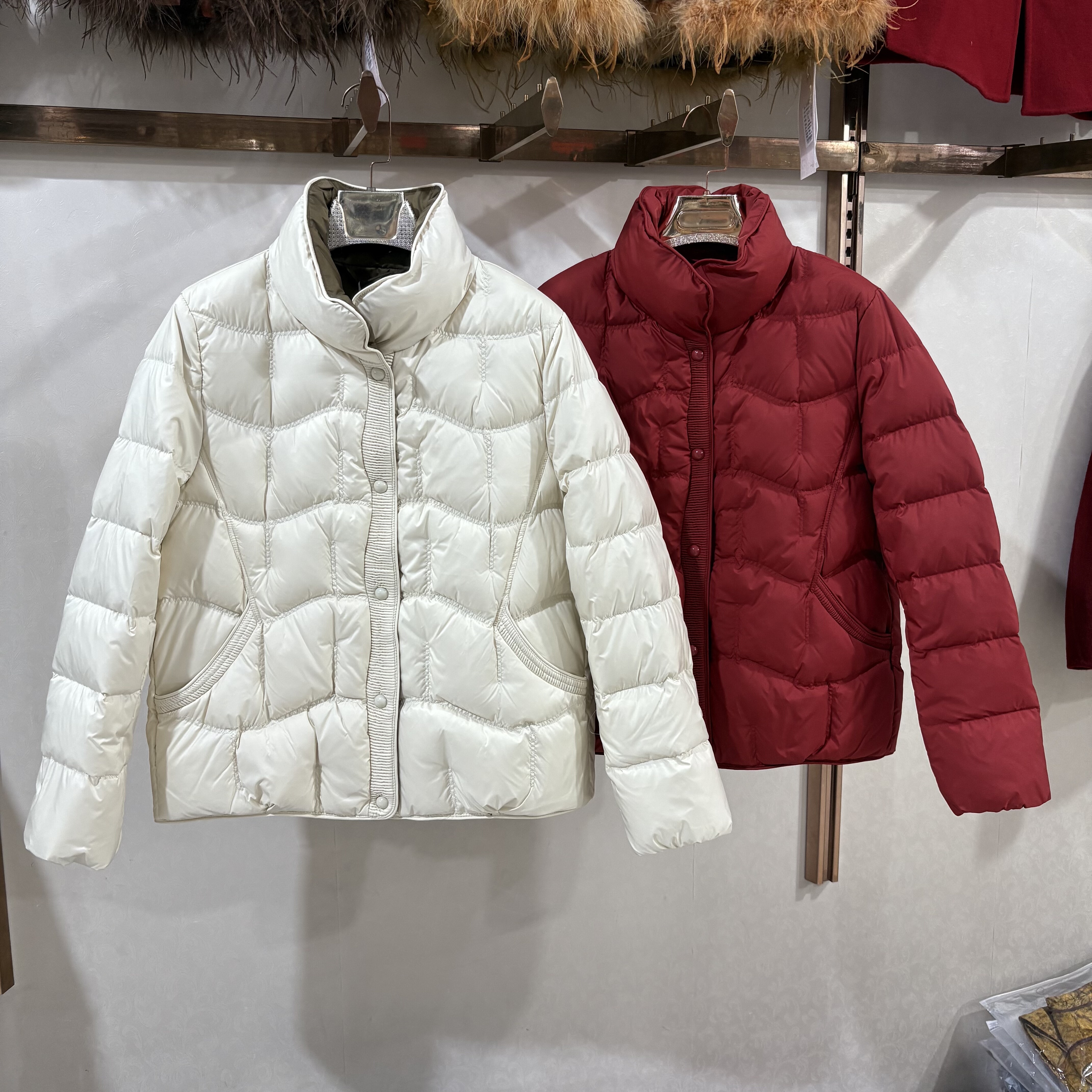 红衣女人25B-58专柜正品冬新立领显瘦百搭白鸭绒保暖羽绒服外套女