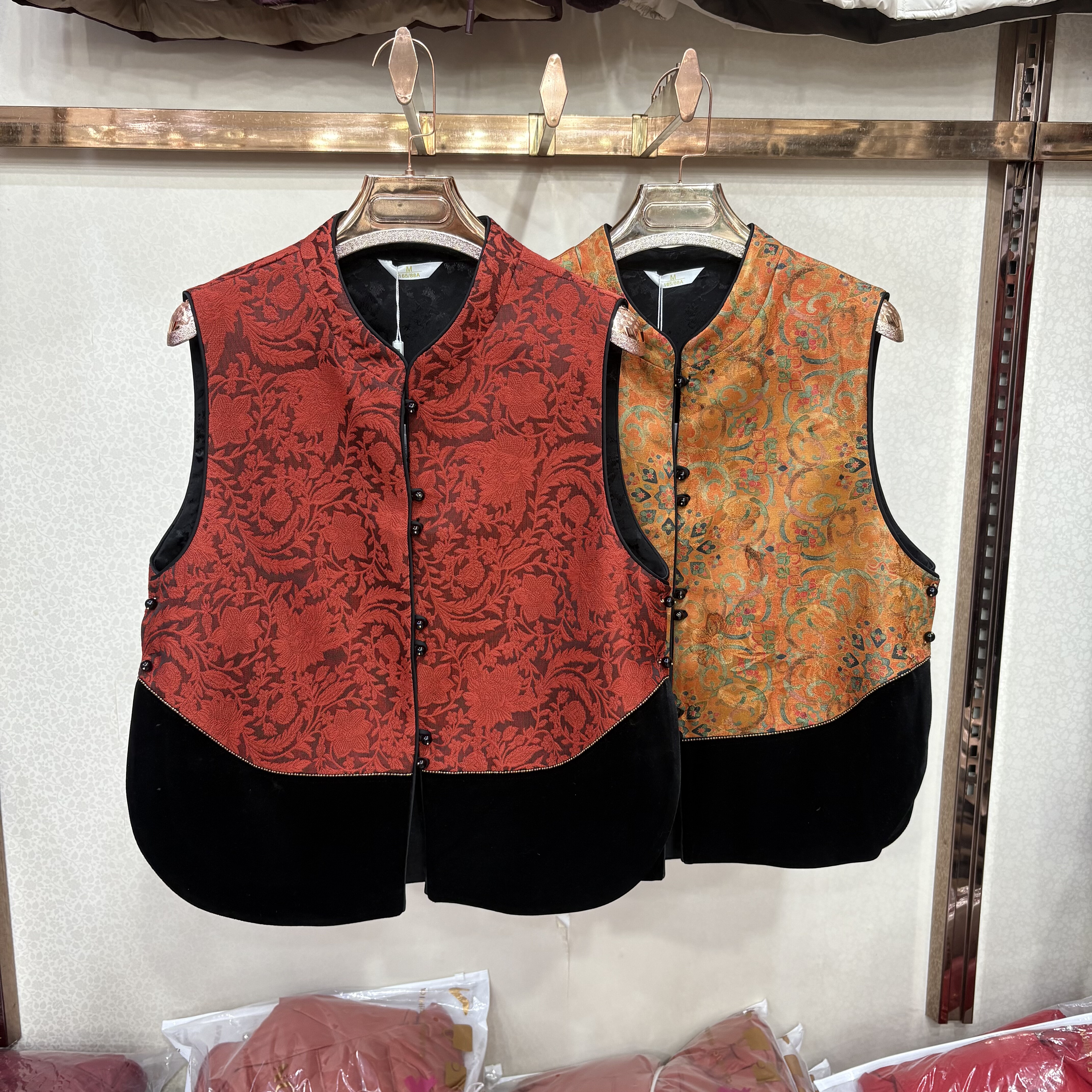 雨格A801专柜正品新中式风提花马甲女印花红色复古背心上衣女装