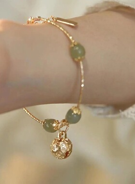 宫廷设计和田钰铃铛手镯