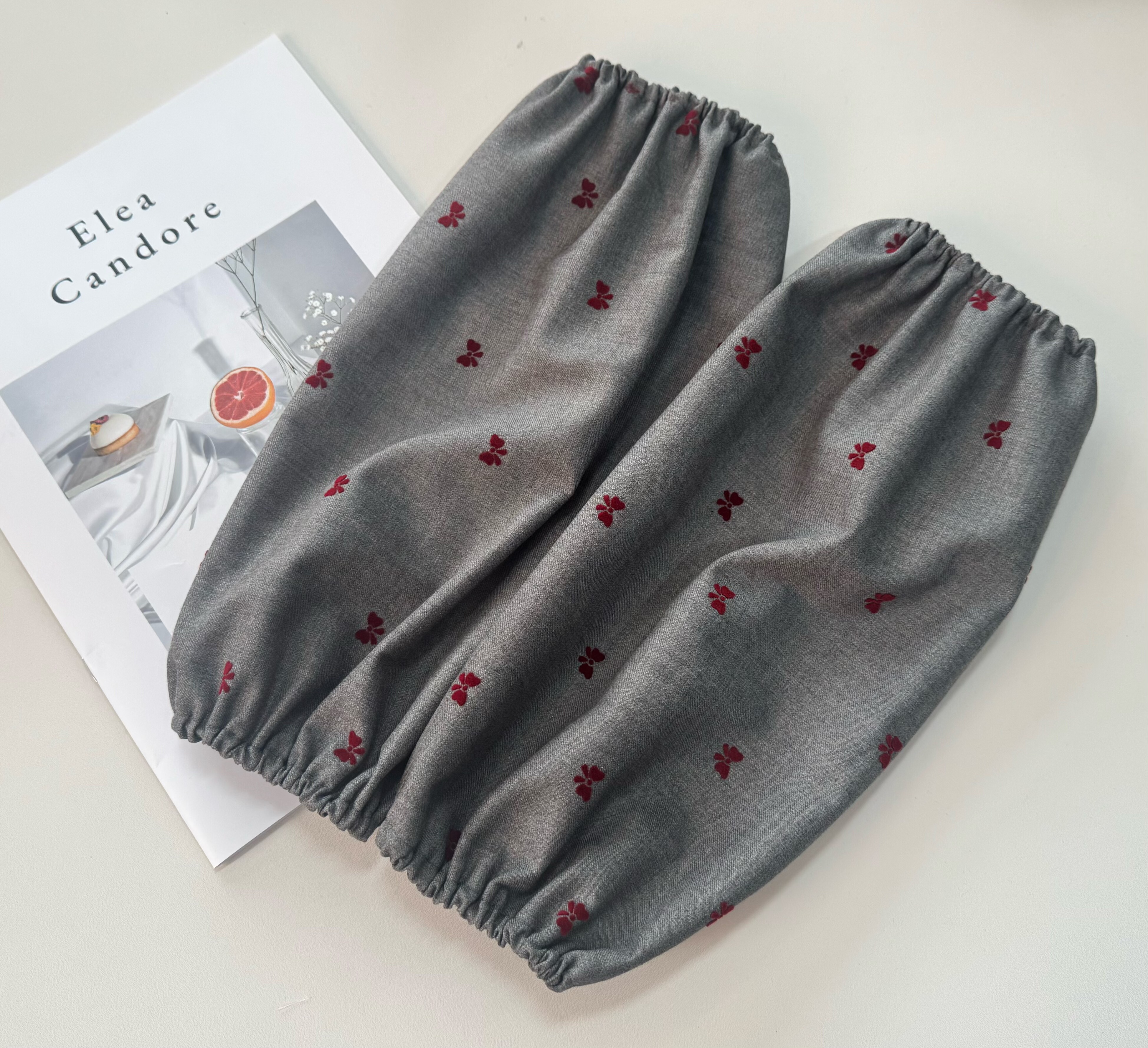 灰色气质长款袖套植绒蝴蝶结羽绒服毛衣护袖秋冬简约裹袖头套手工