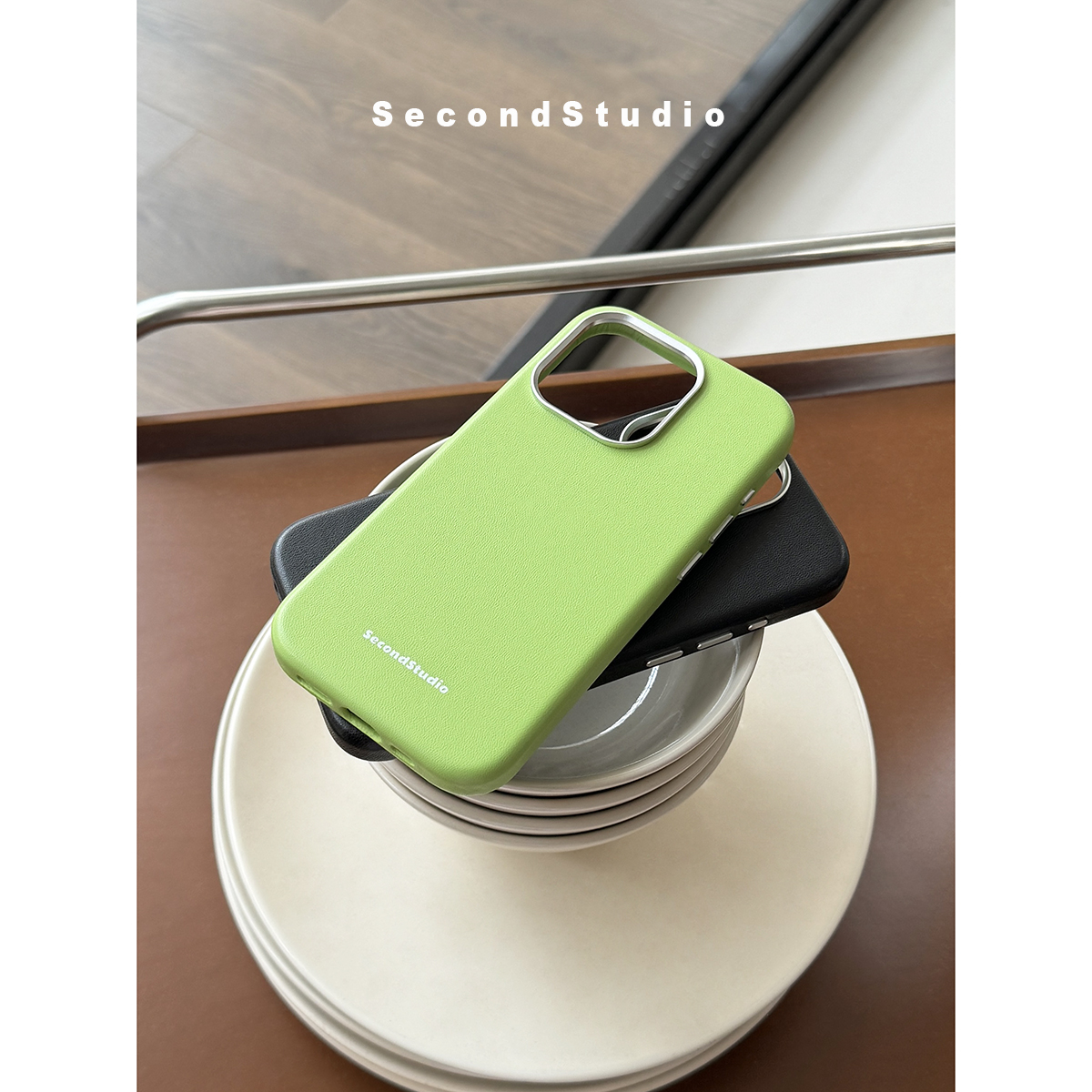 小众高级简约皮质全包防摔苹果16