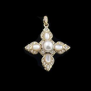 保色微镶锆石贝母四叶草吊坠diy配件日本真空镀金镶钻小花项链坠