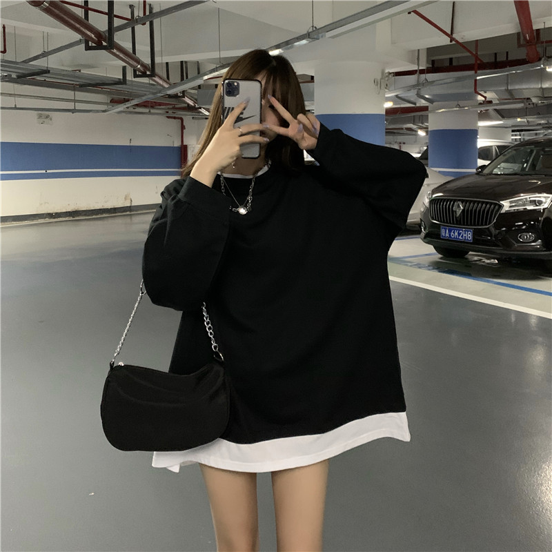 Real shot of David's clothes in autumn and winter