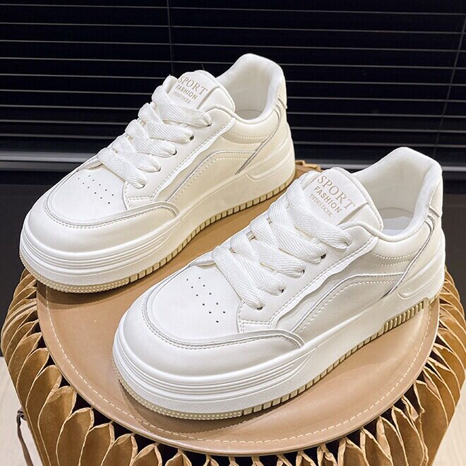 真皮厚底小白鞋女鞋2026春秋新款板鞋子女休闲鞋女款轻便软运动鞋