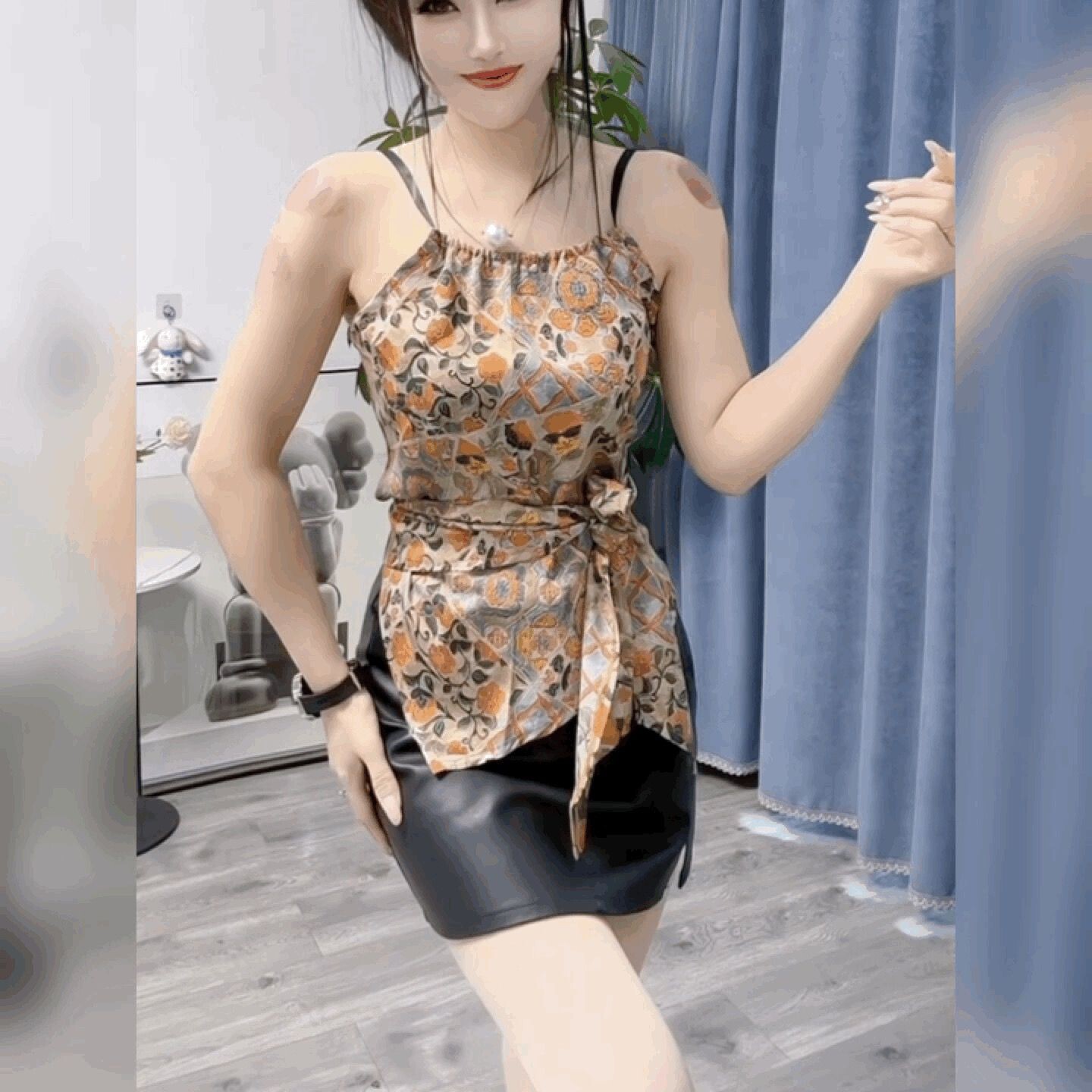 雪纺碎花时尚一片式吊带背心女法式西服内搭吊带系带肚兜外穿上衣