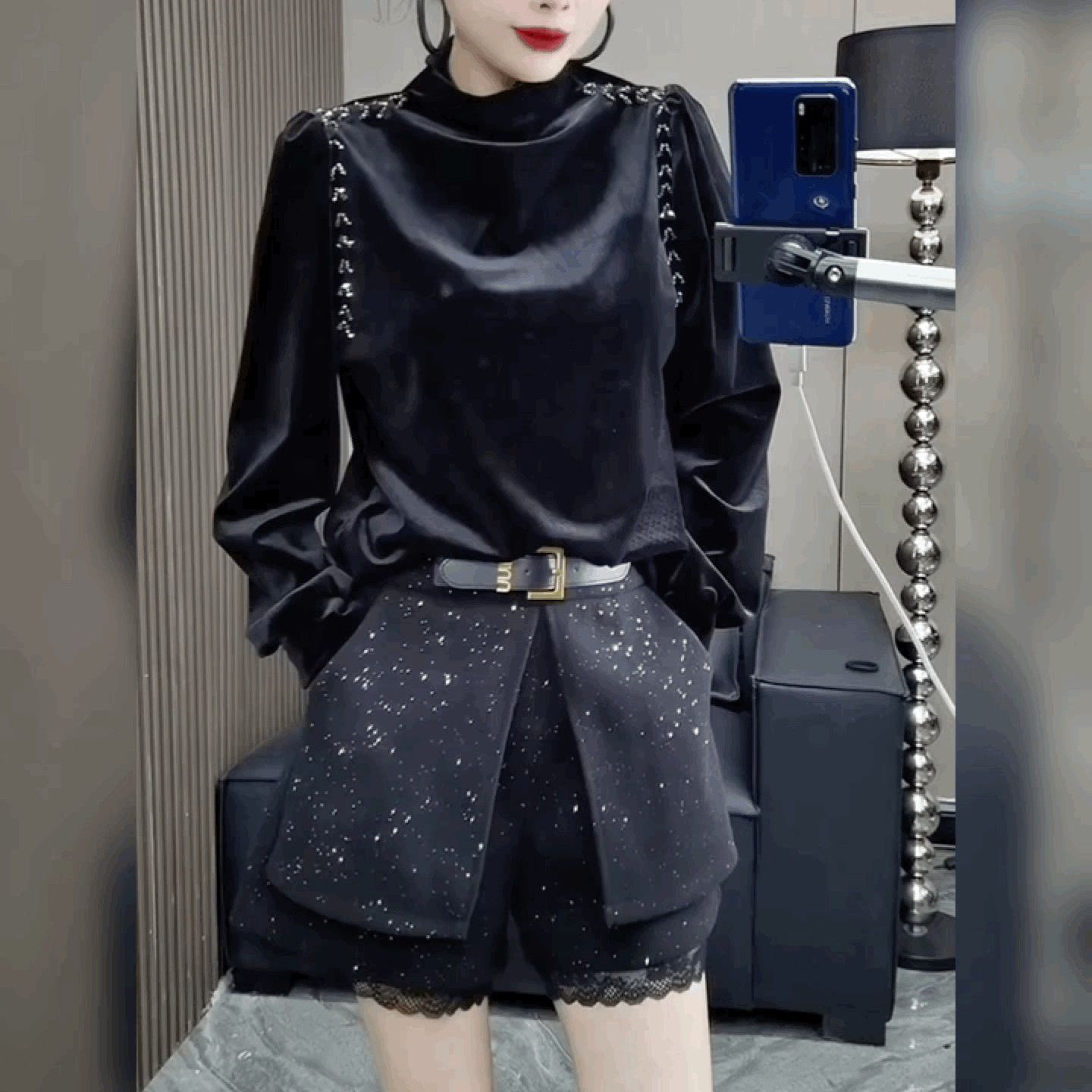 黑色半高领上衣重工串珠时尚丝绒打底衫女灯笼袖设计感轻奢T恤衫