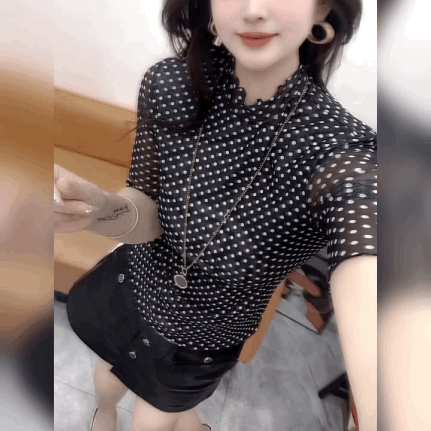 气质圆点网纱修身打底衫法式黑色上衣半高领波点蕾丝短袖T恤衫女