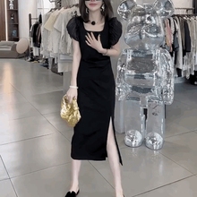 法式赫本风高级感小黑裙开叉裙女修身显瘦气质过膝长款短袖连衣裙