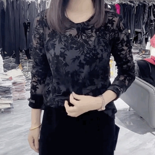 蕾丝植绒修身长袖T恤小衫女网纱时尚打底衫百搭圆领黑色丝绒上衣