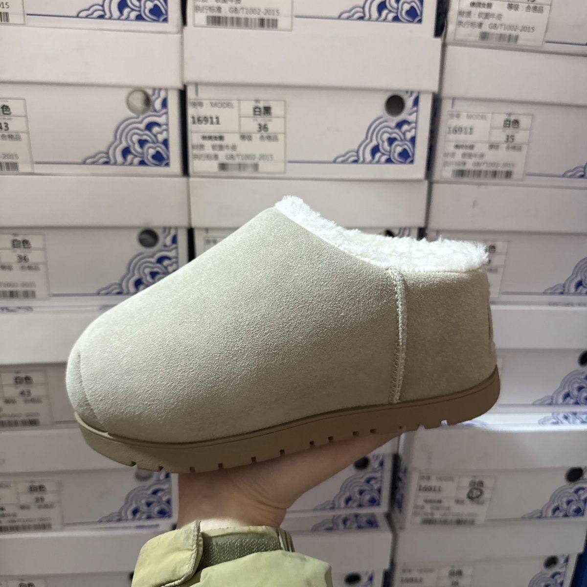 品牌撤柜猪鼻子卡皮巴拉真皮雪地靴女冬季大棉加绒内增高棉鞋面包,女鞋,时尚雪地靴,淘宝优惠券,粉丝福利购,淘宝优惠卷