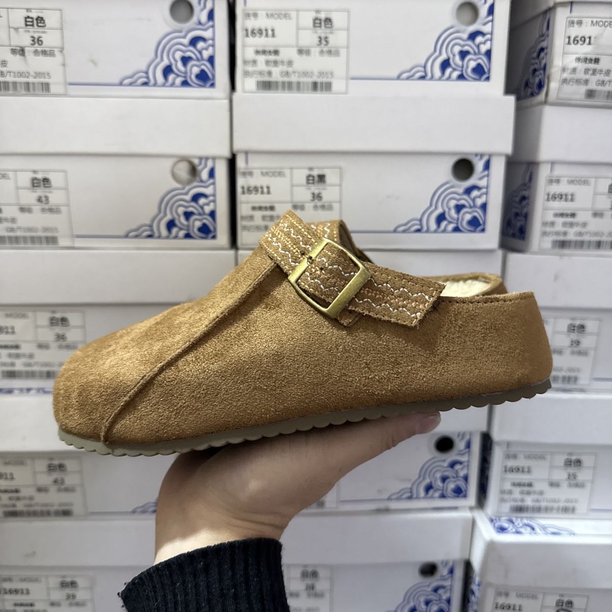 软轻撤柜断码厚底真皮勃肯鞋女冬季加绒休闲增高包头拖鞋女外穿