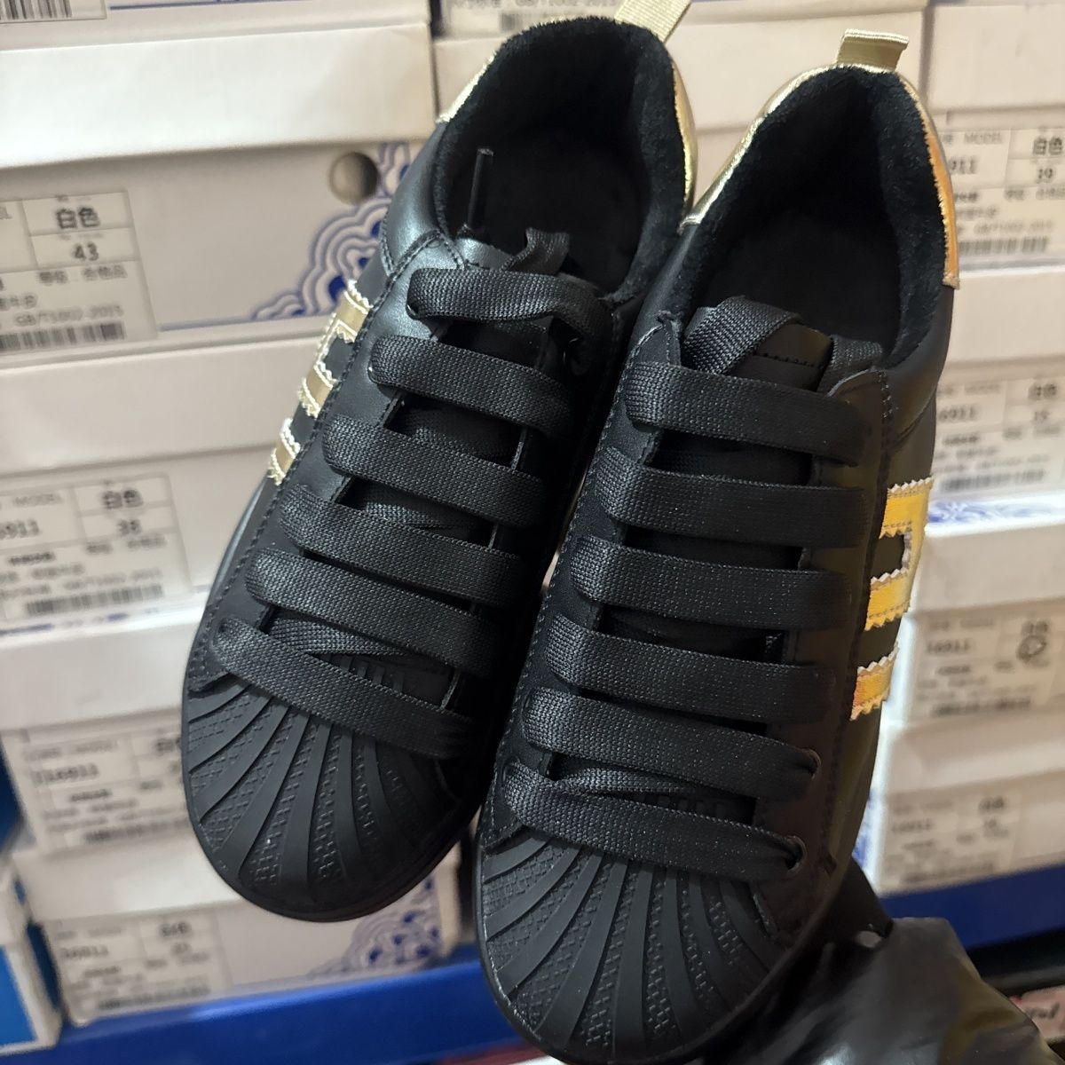 超轻撤柜断码贝壳头厚底休