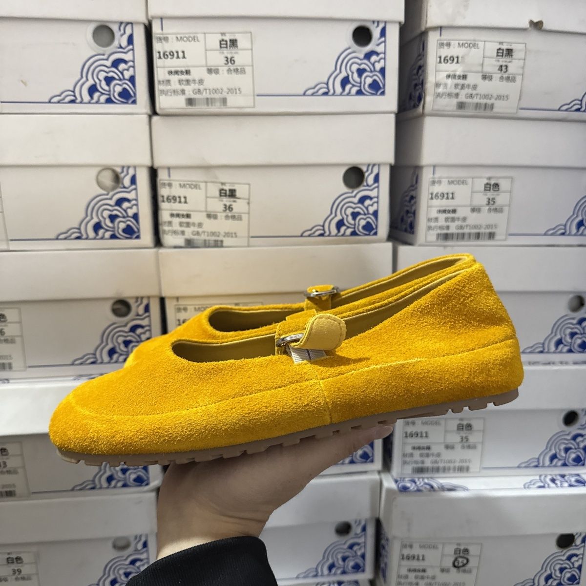 轻便超舒适品牌撤柜断码平底真皮玛丽珍鞋女春夏新款多巴胺板鞋女