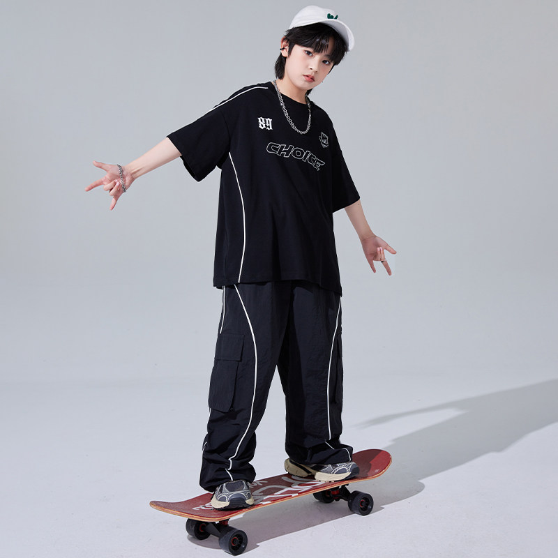 六一街舞儿童潮服男童嘻哈表演服黑短袖套装帅气炸街女童演出服夏