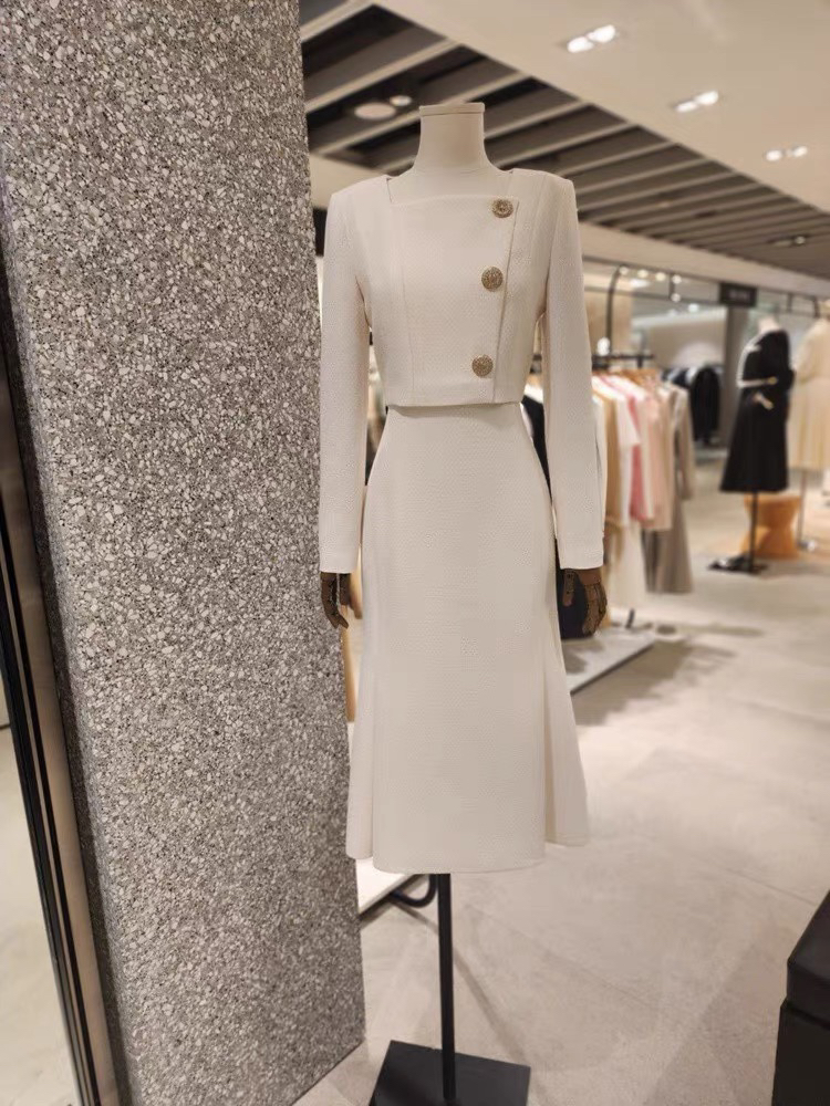 韩国正品代购吉高特JIGOTT 秋冬收腰修身连衣裙JP3A0OP079