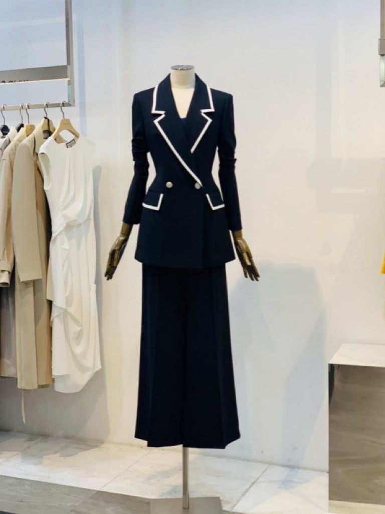 韩国MOJOS.PHINE专柜