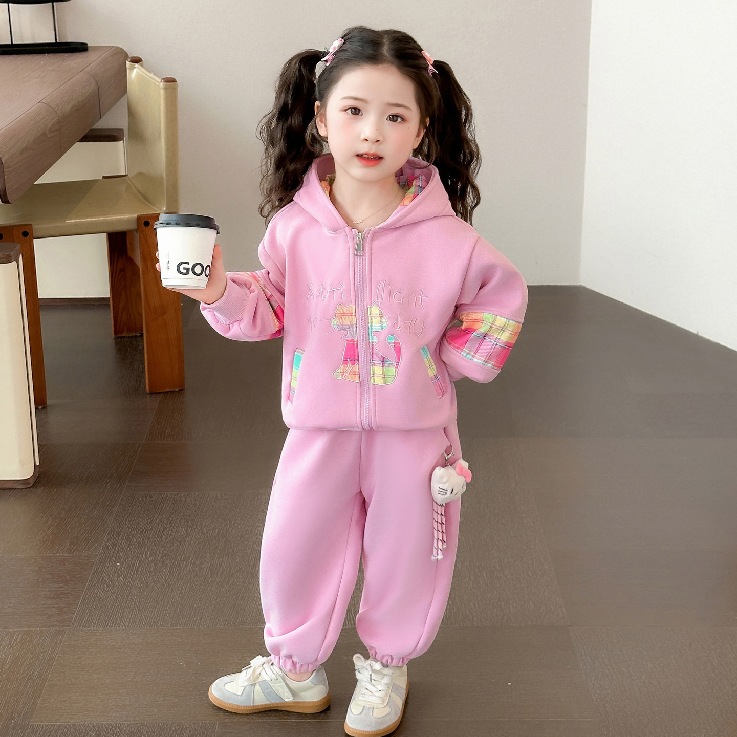 女童装时髦洋气2026新款儿童春秋季套装春装卫衣两件套女宝宝衣服