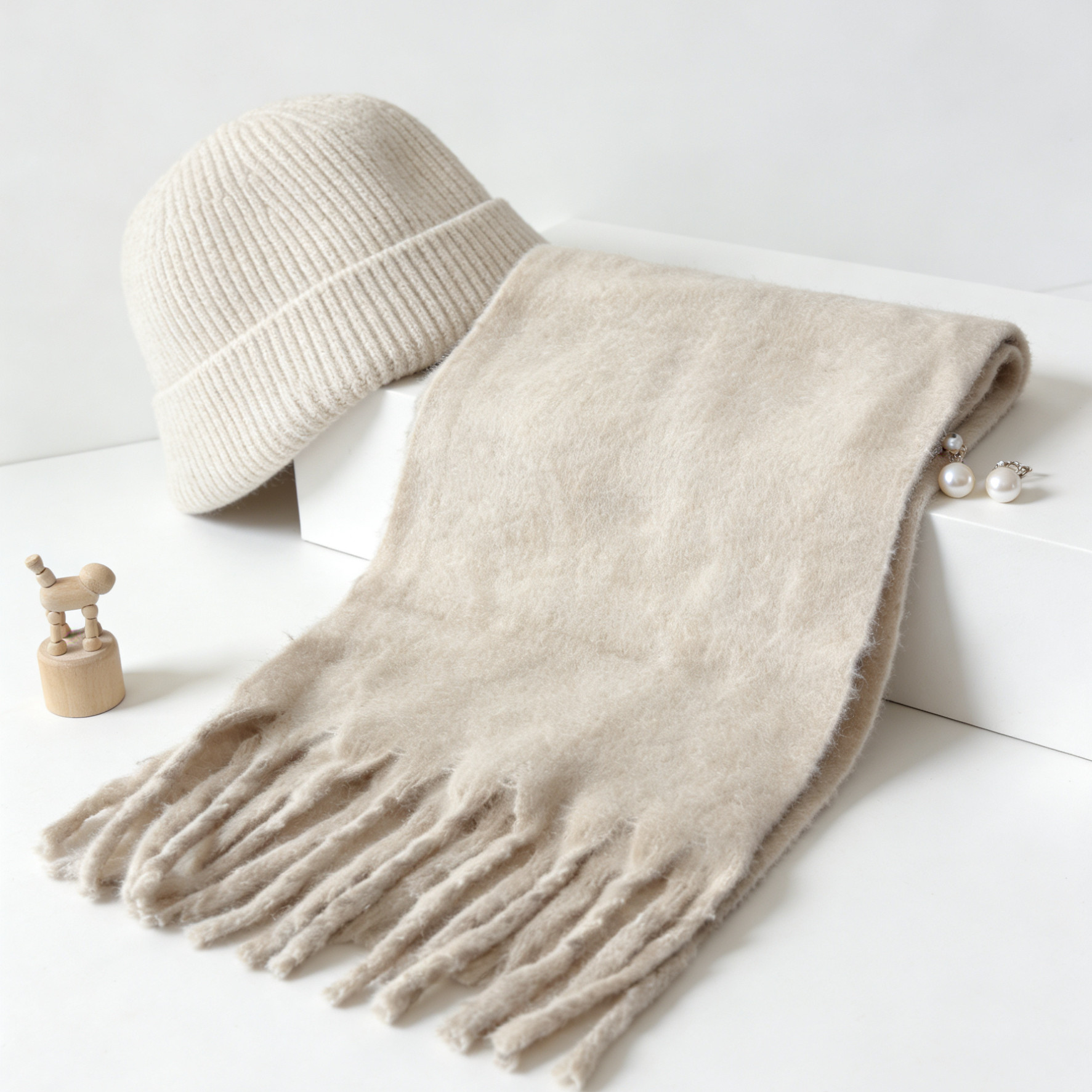 冬季小板纯色围巾高级韩版叠穿加厚流苏保暖百搭梭织防寒情侣,服饰配件/皮带/帽子/围巾,围巾/丝巾/披肩,淘宝优惠券,粉丝福利购,淘宝优惠卷