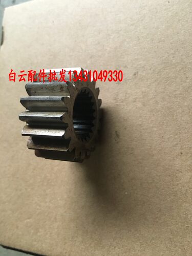 适用于本田王125 CBT125CA250 初级主动齿轮 18齿19齿 曲轴右齿轮