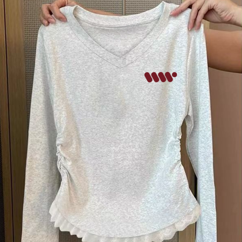 白灰色V领蕾丝边长袖T恤女秋季新款正肩慵懒风修身显瘦打底衫上衣
