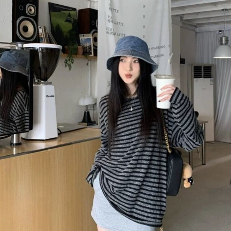 春秋新款慵懒松弛感黑灰条纹长袖t恤女打底宽松显瘦百搭休闲上衣