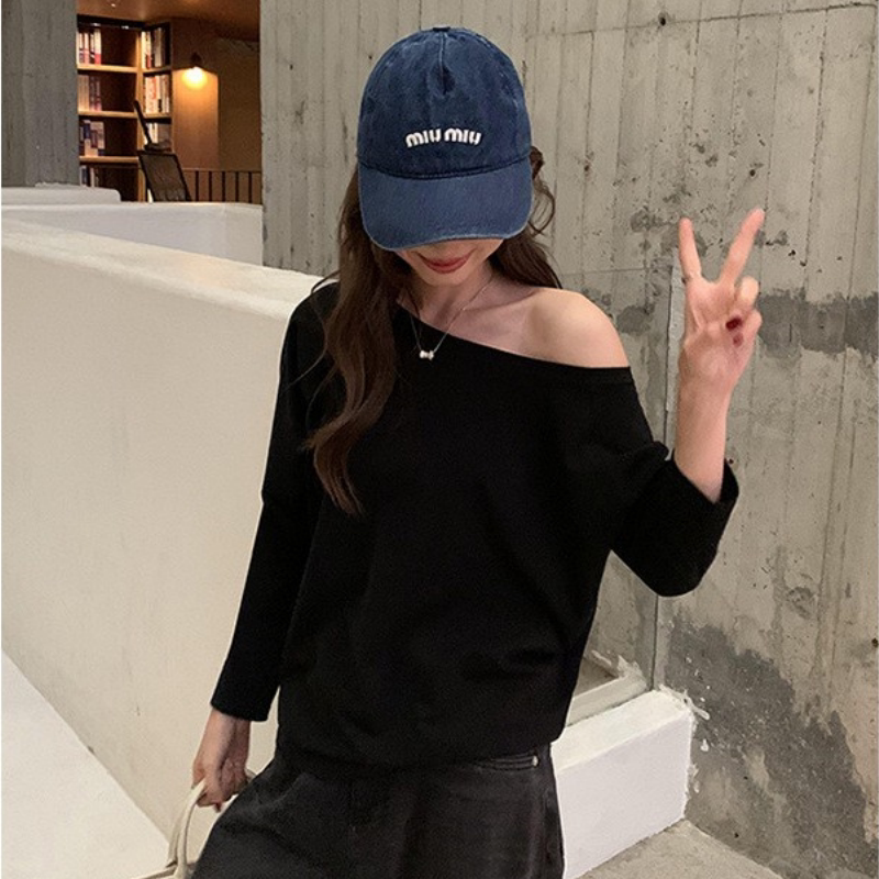 斜领露肩独特气质长袖T恤女装2026新款超好看绝美设计感宽松上衣