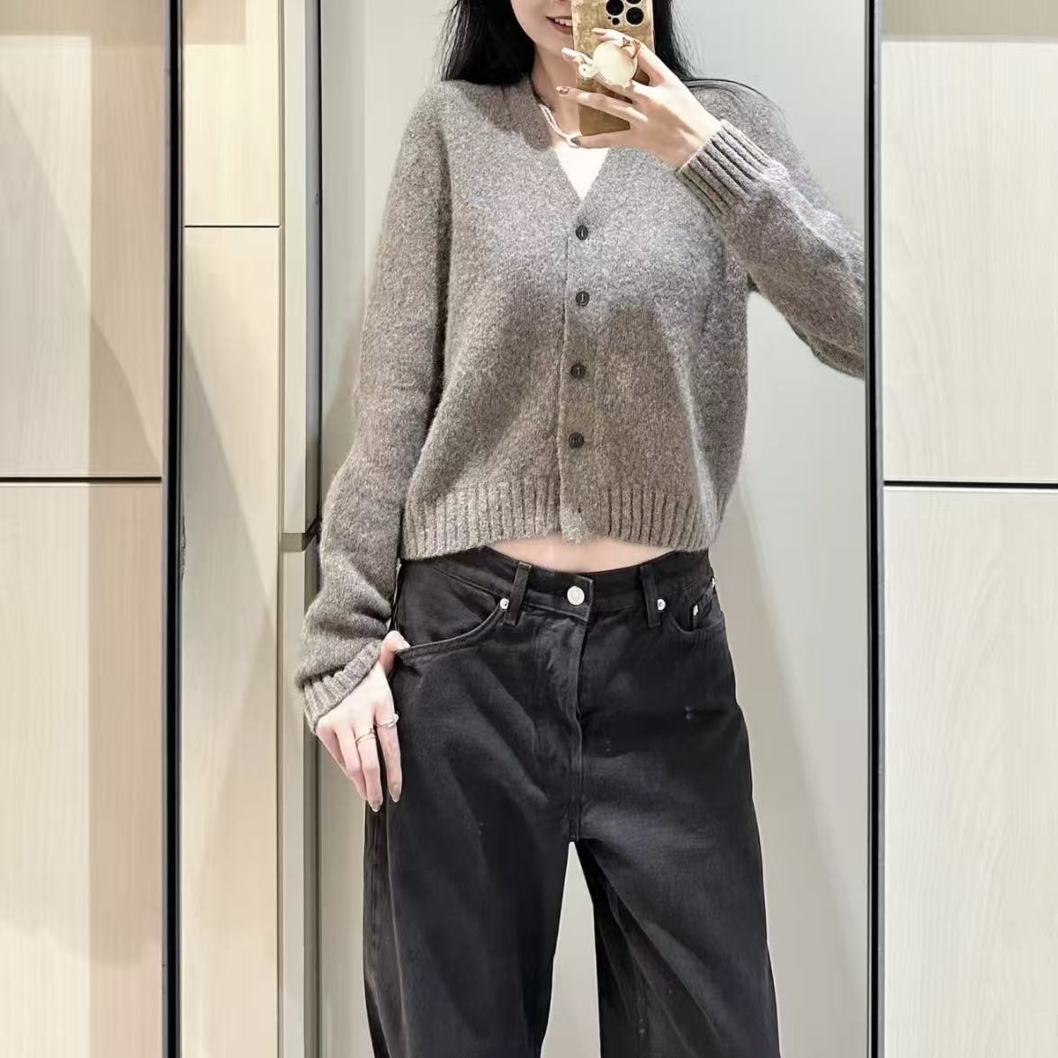 C家女装 标准版型短款羊驼毛混纺V领开衫2025秋季新品1294202001