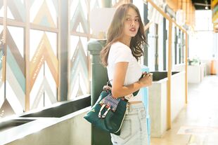 日系包包mis 刺绣百搭女手提包女包 zapatos手提斜跨时尚