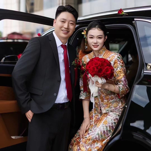 褂皇龙凤褂出租手工中式 结婚新娘龙凤裙褂礼服秀禾婚服嫁衣租赁