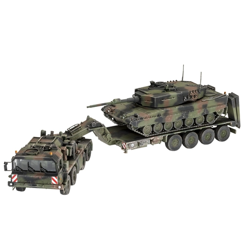 3G модель Revell/Lihua 03311 1/72 SLT 50-3 Pixel Trailer+Leopard 2a4 Основной боевой танк