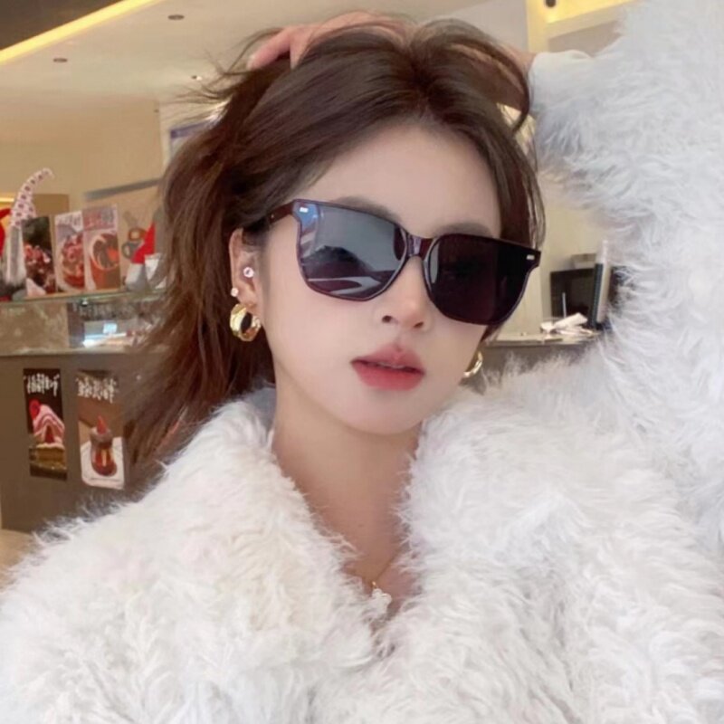 情侣韩版绿色方形眼镜男女高级感ins墨镜潮大框圆脸显脸小太阳镜