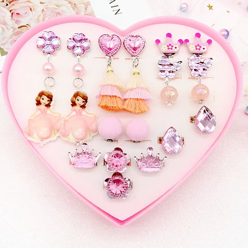 Наряд маленькой принцессы, серьги, кольцо, подарочная коробка, комплект, клипсы с кисточками, без проколов ушей, подарок на день рождения